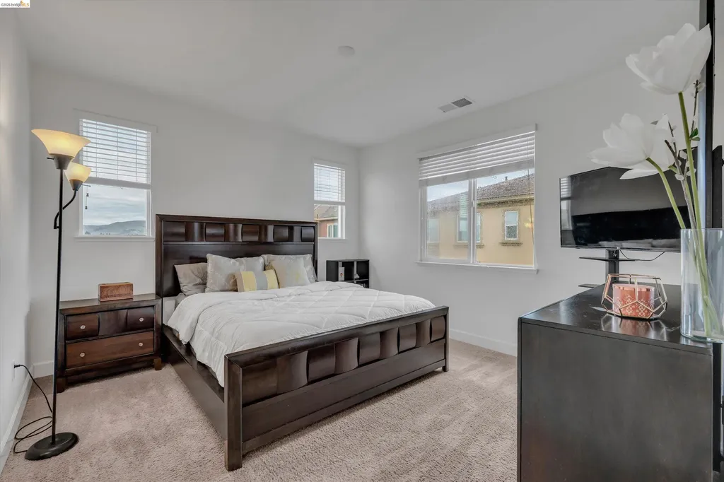 5659 Daylily Street Newark CA 94560