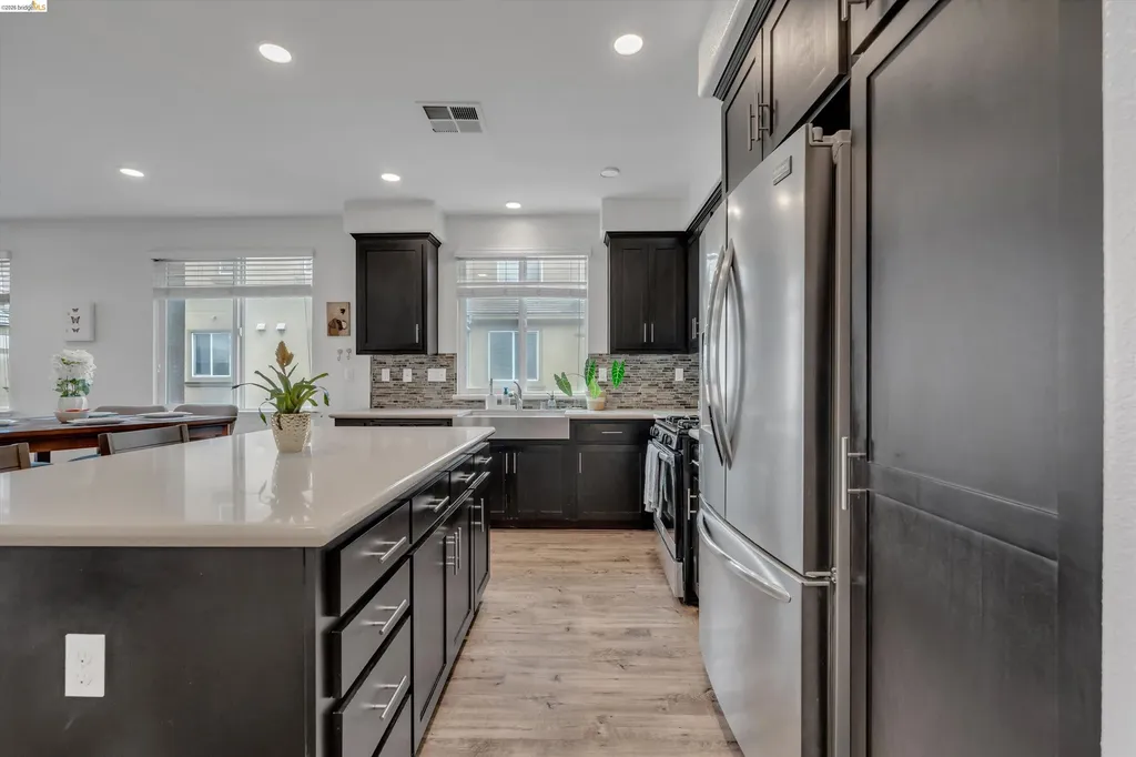 5659 Daylily Street Newark CA 94560