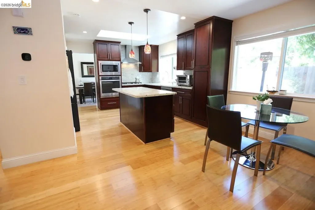 2198 La Orinda Place Concord CA 94518