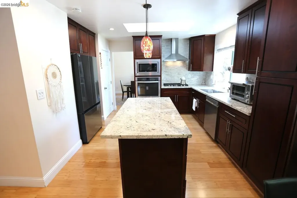 2198 La Orinda Place Concord CA 94518