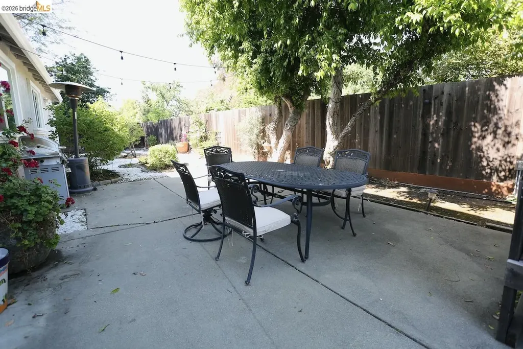 2198 La Orinda Place Concord CA 94518