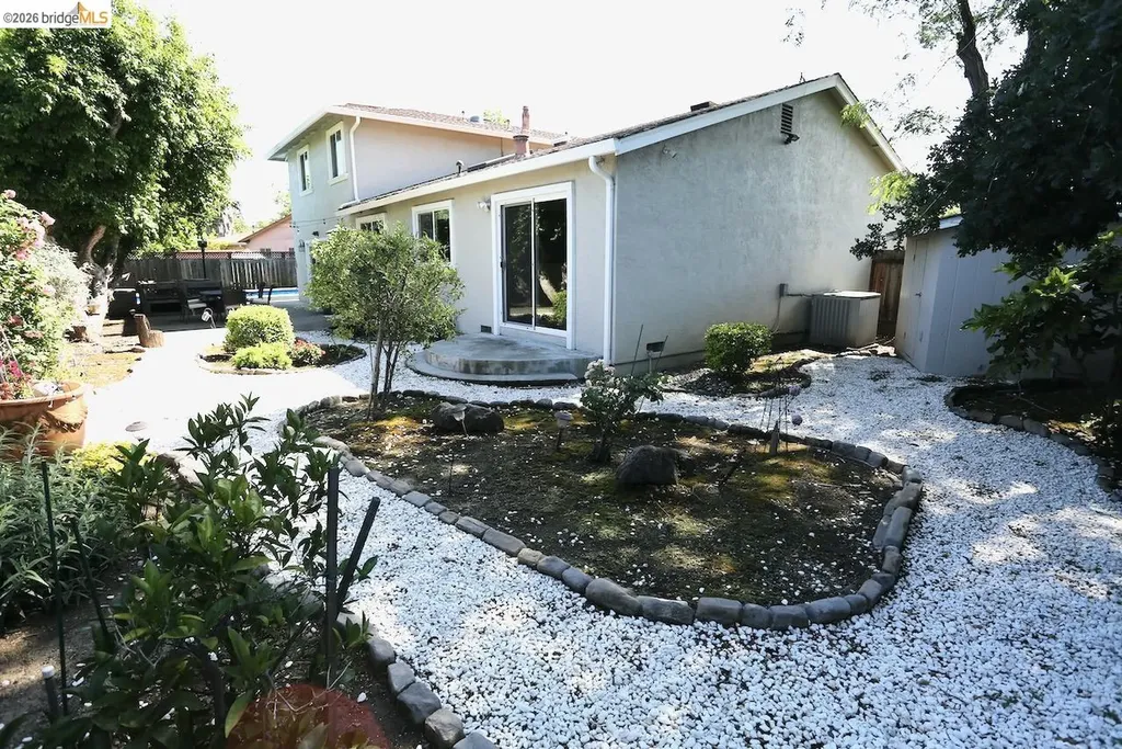 2198 La Orinda Place Concord CA 94518