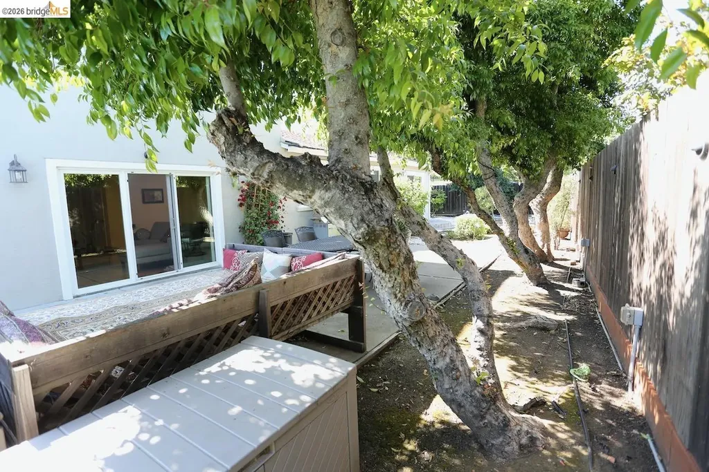 2198 La Orinda Place Concord CA 94518