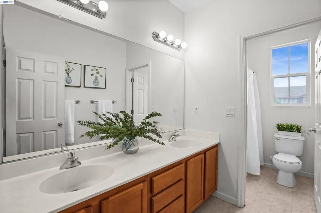 1048 Ashbridge Bay Drive Pittsburg CA 94565