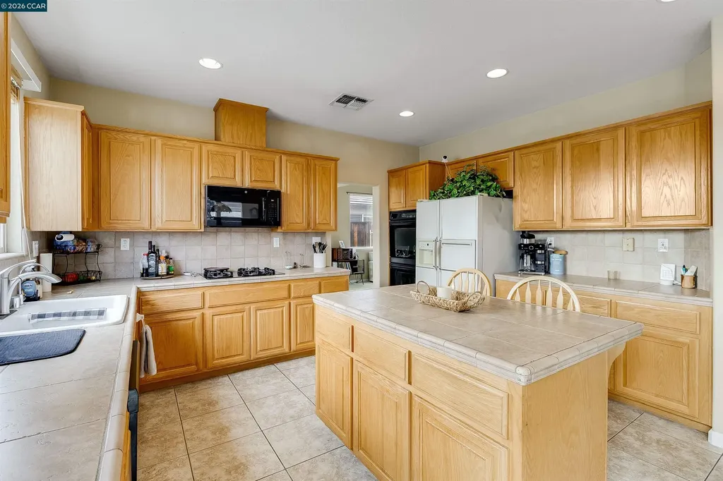 523 Whitehall Court Oakley CA 94561