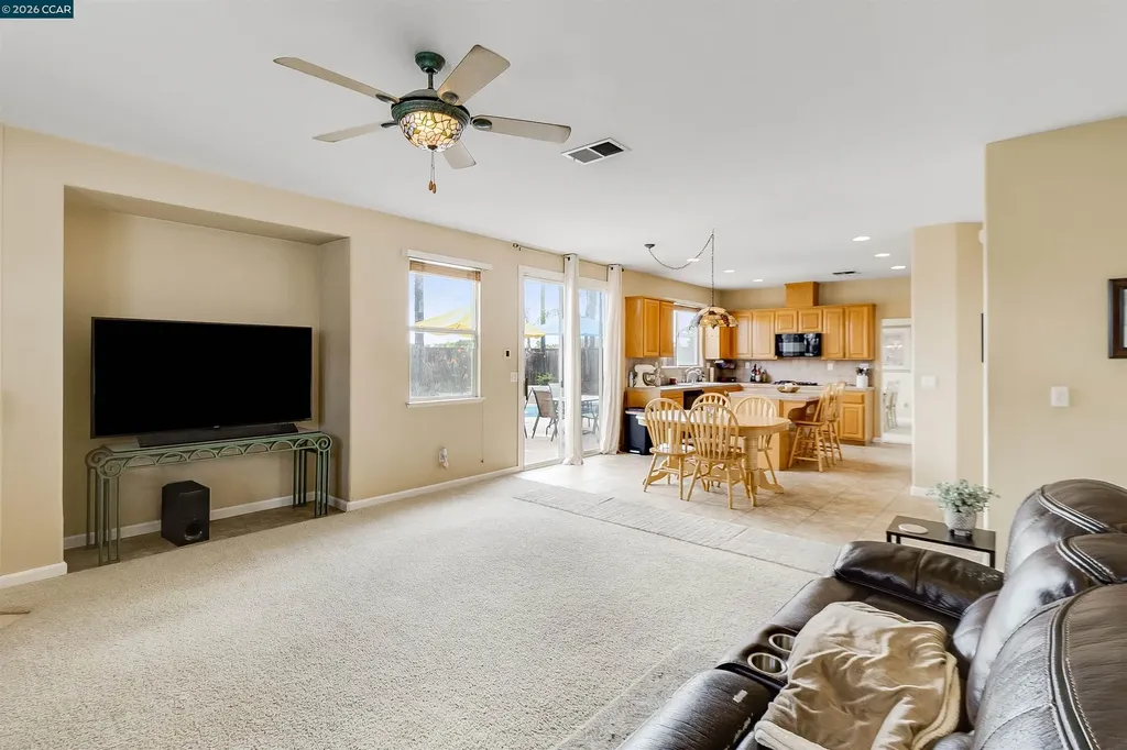 523 Whitehall Court Oakley CA 94561