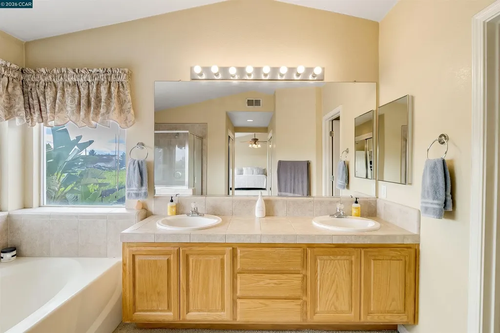 523 Whitehall Court Oakley CA 94561
