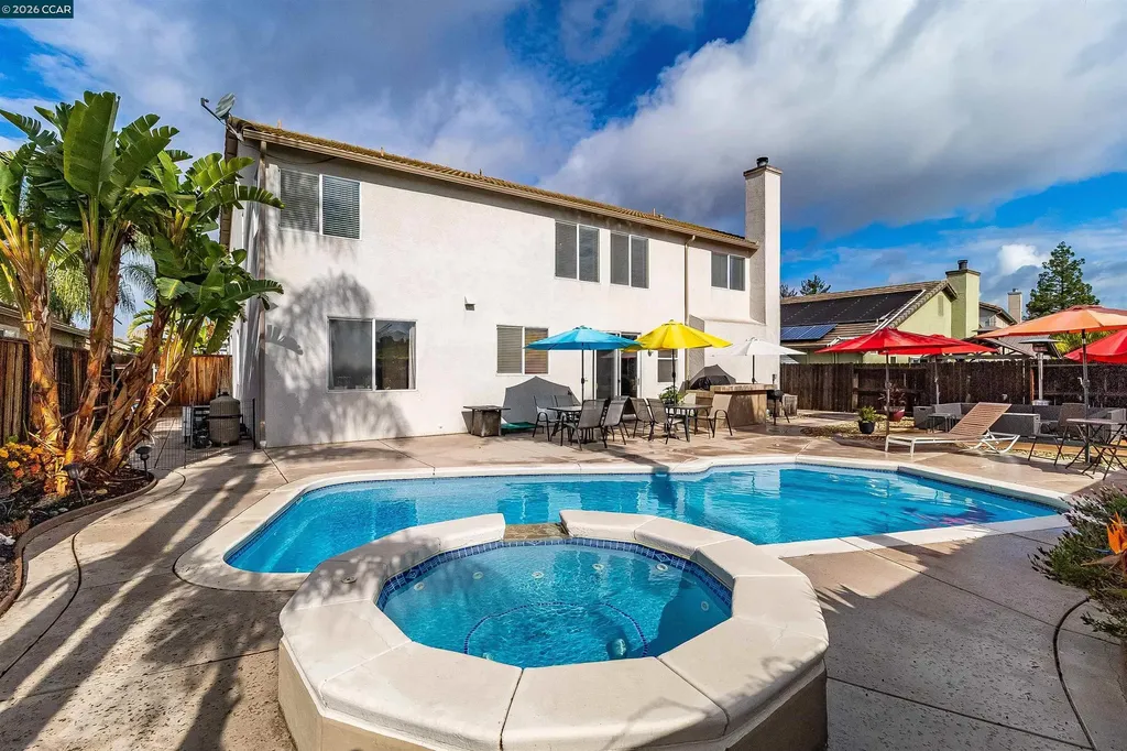 523 Whitehall Court Oakley CA 94561