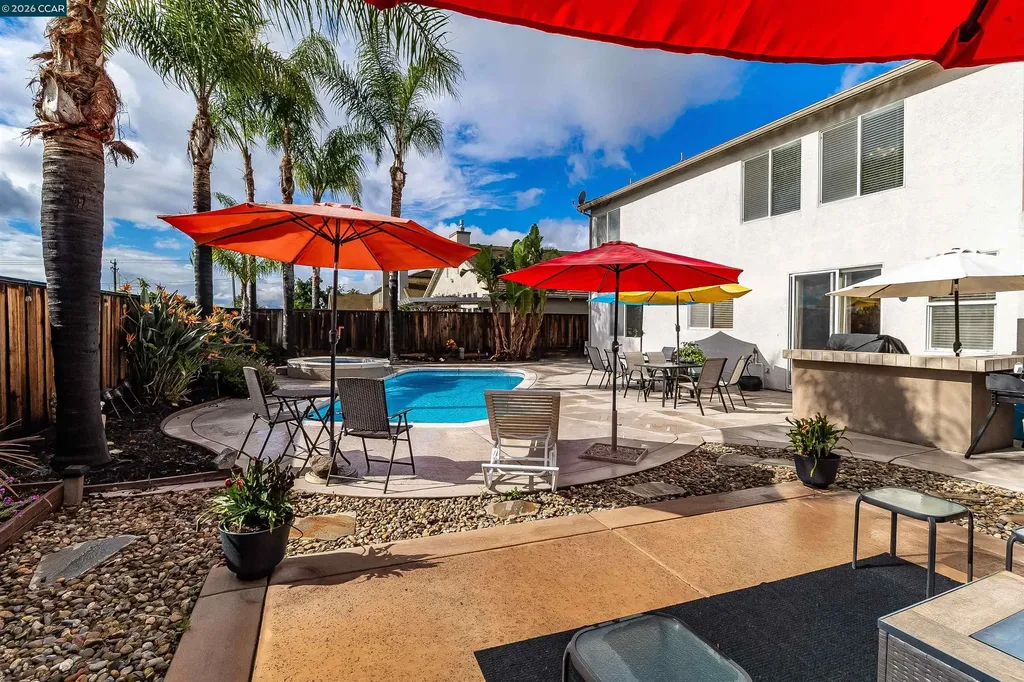 523 Whitehall Court Oakley CA 94561