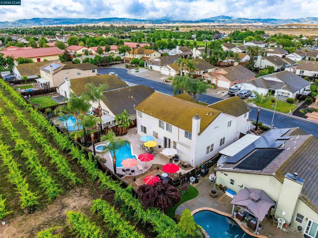523 Whitehall Court Oakley CA 94561