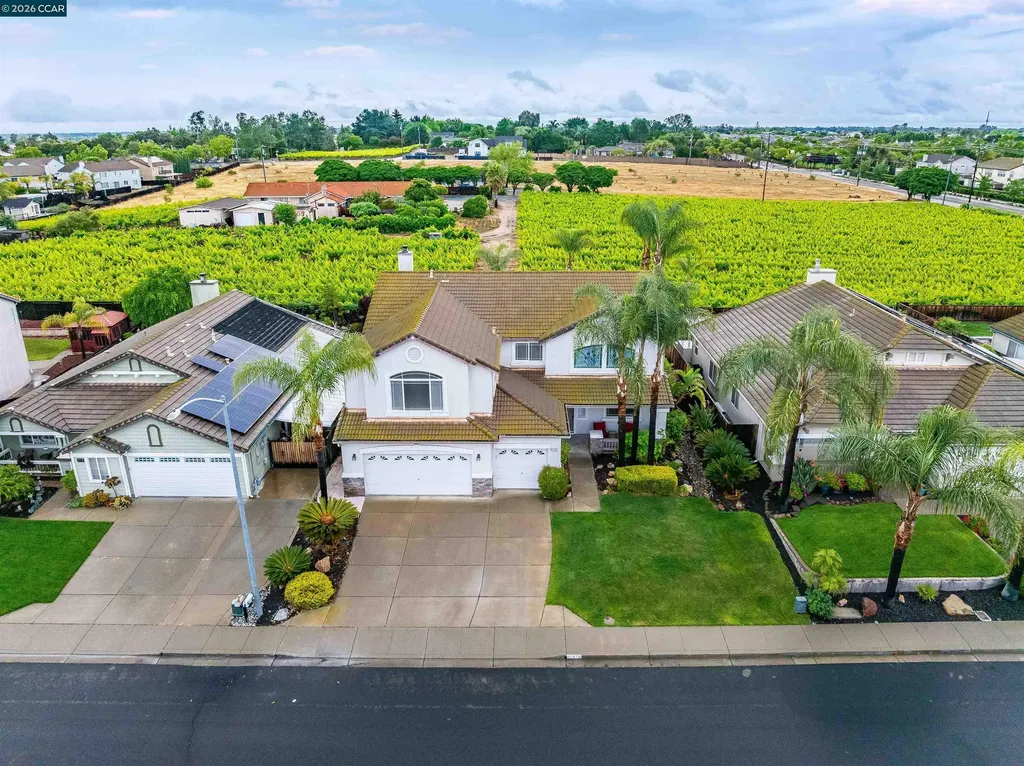 523 Whitehall Court Oakley CA 94561