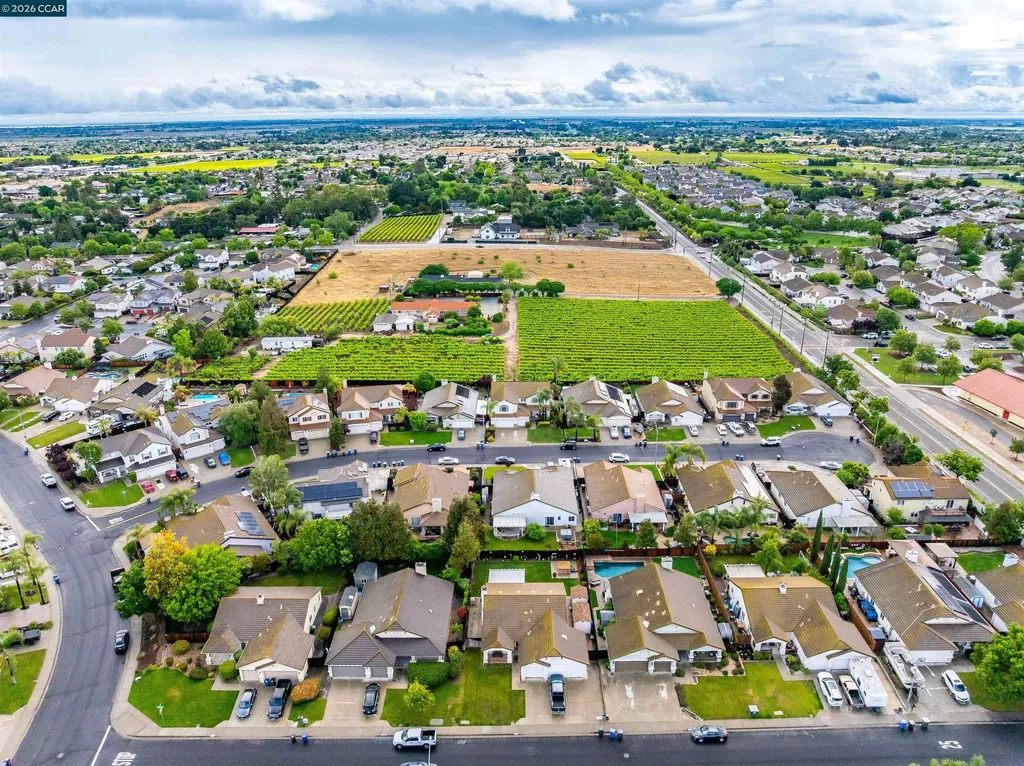 523 Whitehall Court Oakley CA 94561