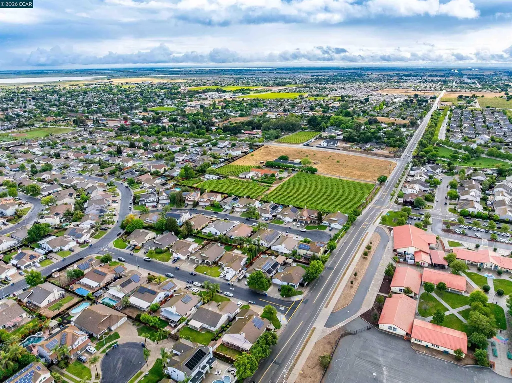 523 Whitehall Court Oakley CA 94561