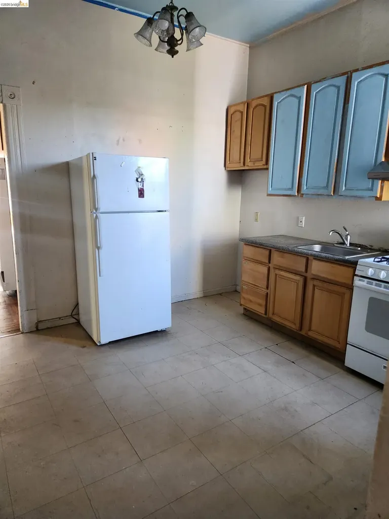 617 Fallon Street Oakland CA 94607