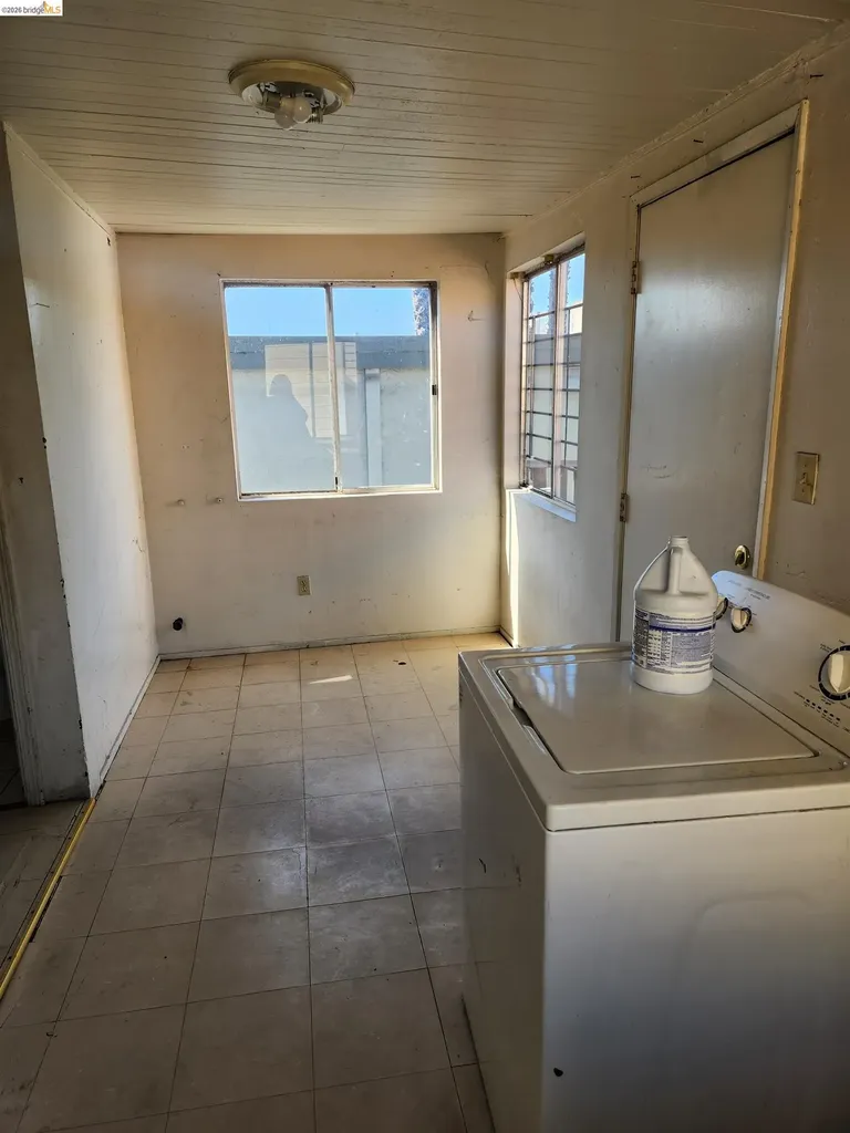 617 Fallon Street Oakland CA 94607