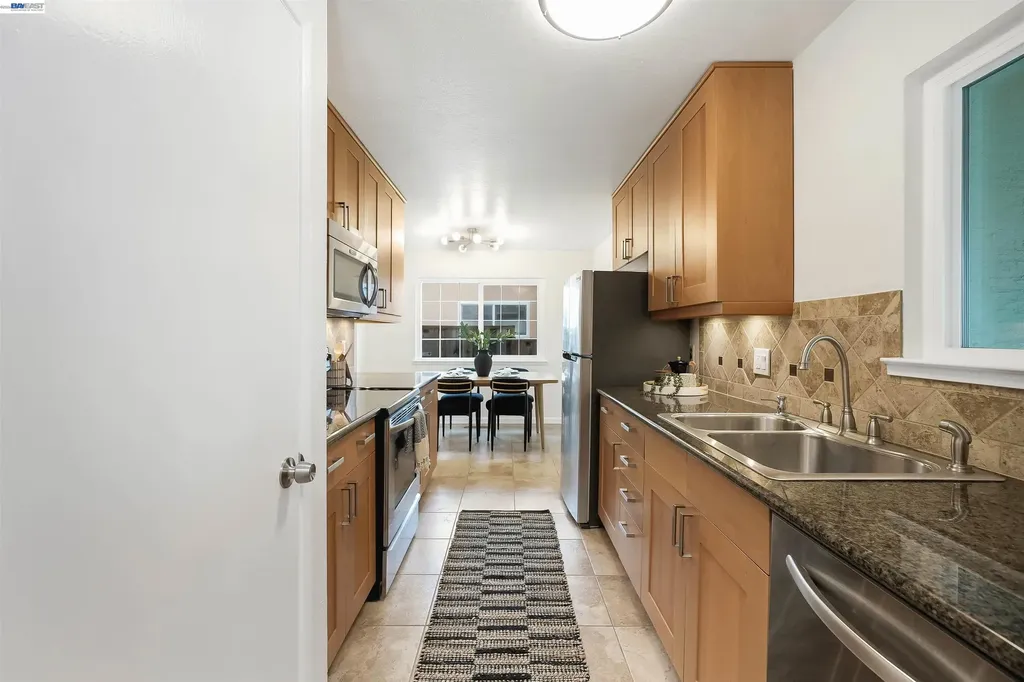 35975 Ruschin Drive Newark CA 94560
