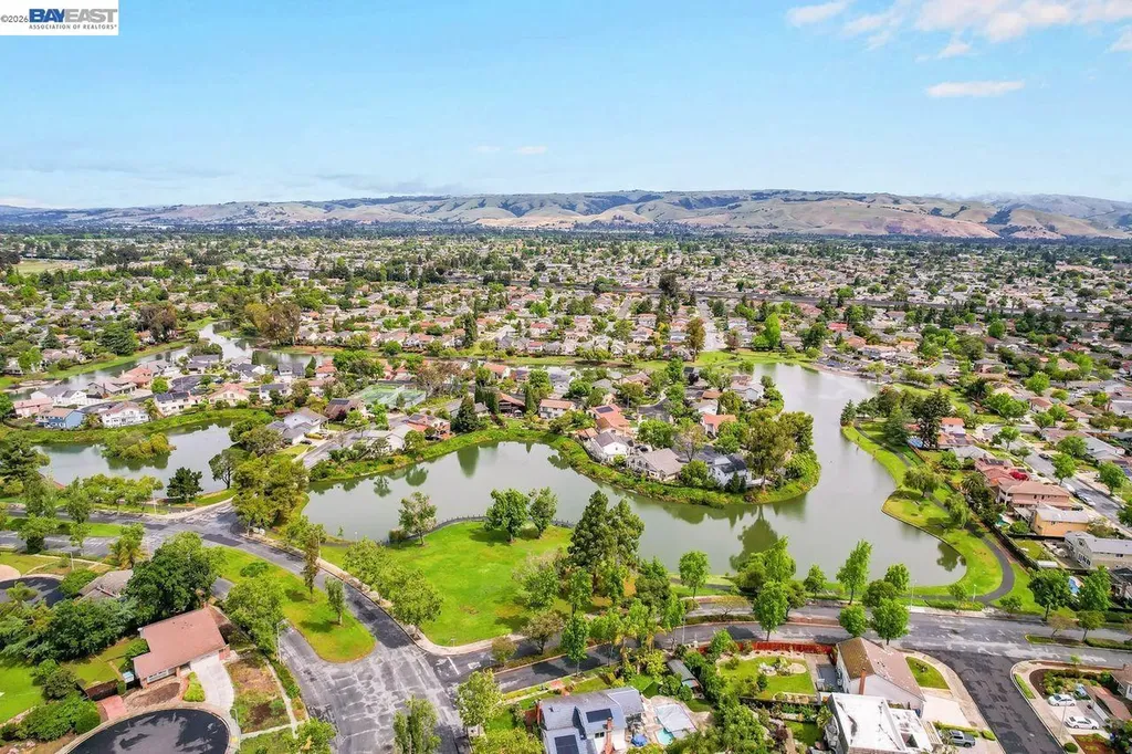 35975 Ruschin Drive Newark CA 94560