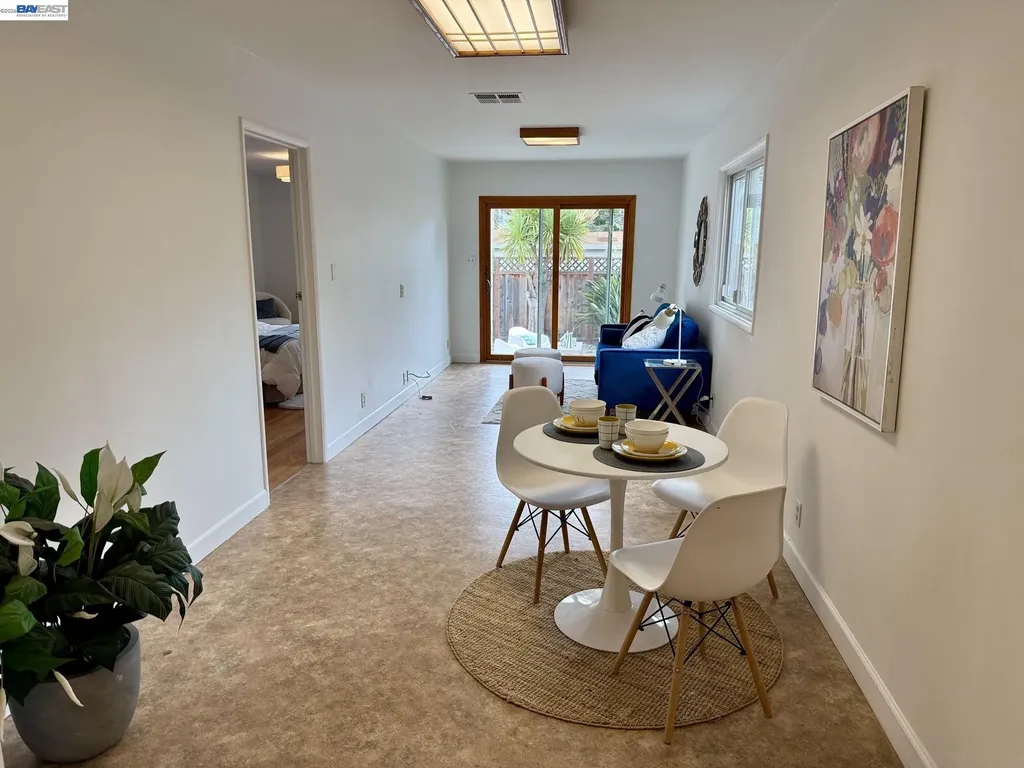 3287 Briggs Avenue Alameda CA 94501