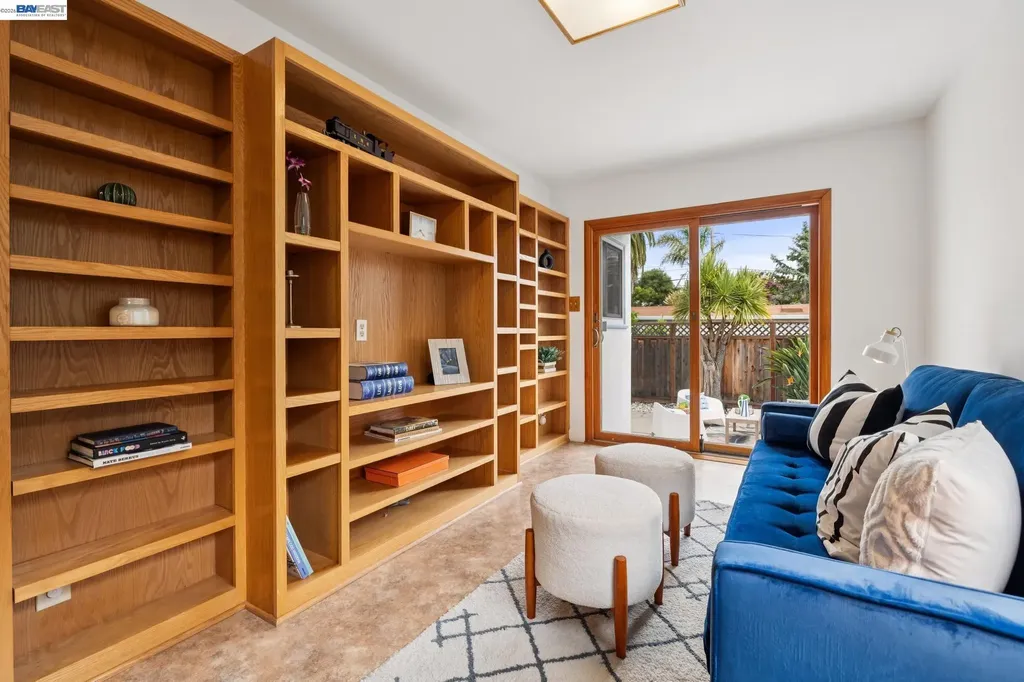 3287 Briggs Avenue Alameda CA 94501
