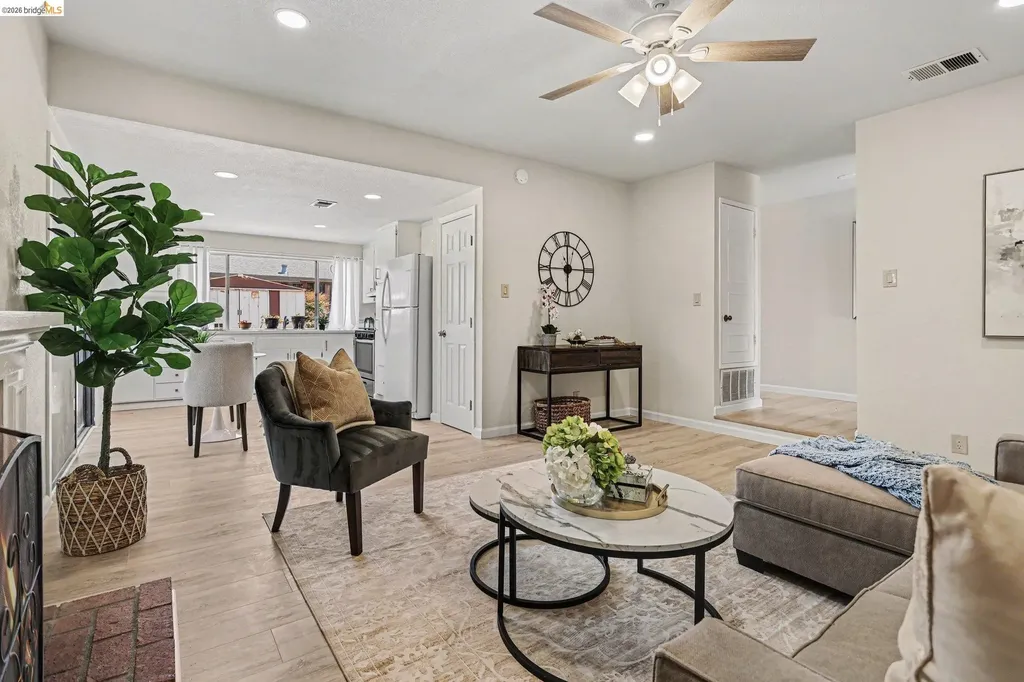 2713 Del Oro Circle Antioch CA 94509