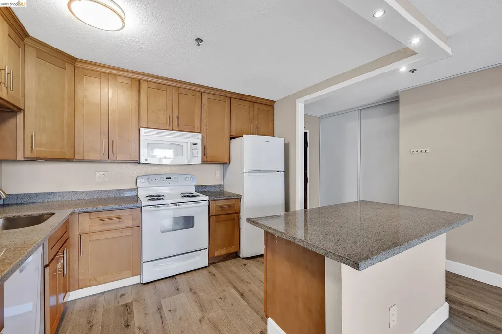 555 Pierce Street Albany CA 94706