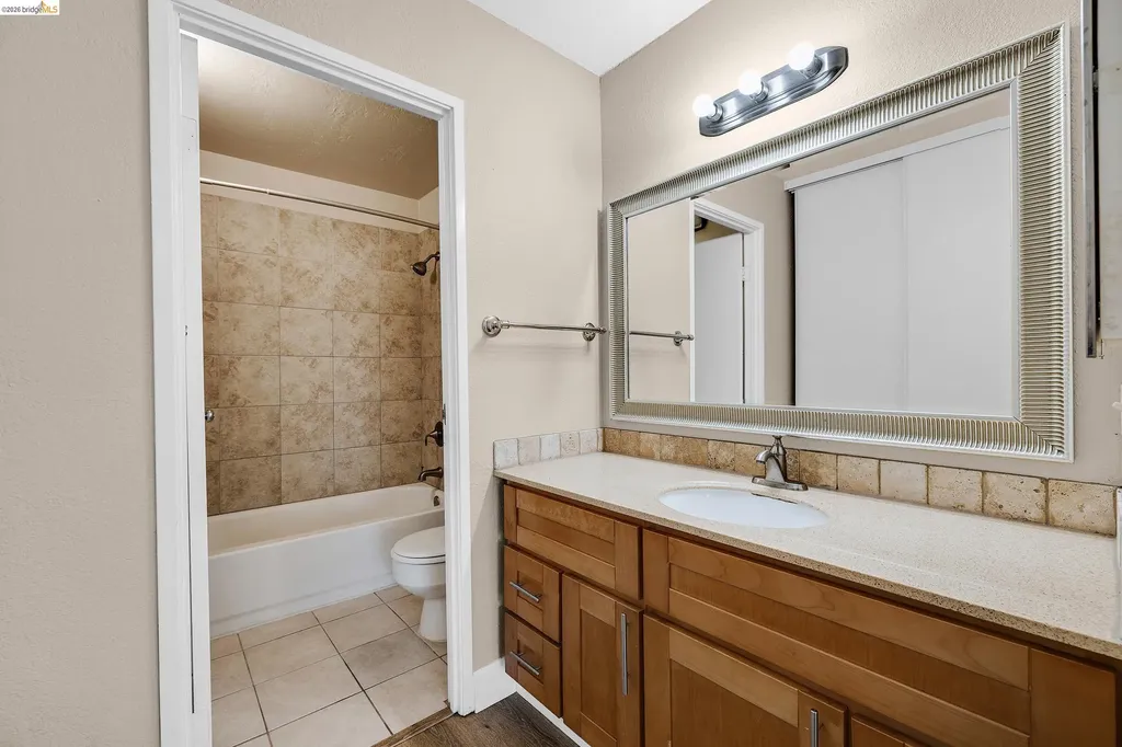 555 Pierce Street Albany CA 94706
