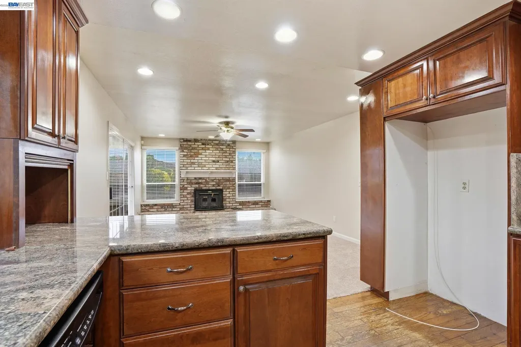 311 Huntington Drive Antioch CA 94509