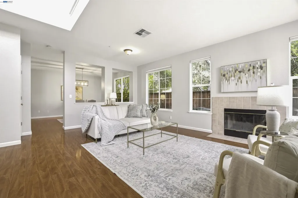 7445 Brigadoon Way Dublin CA 94568