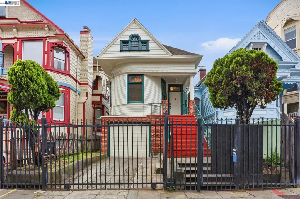 55 8th Street Oakland CA 94607