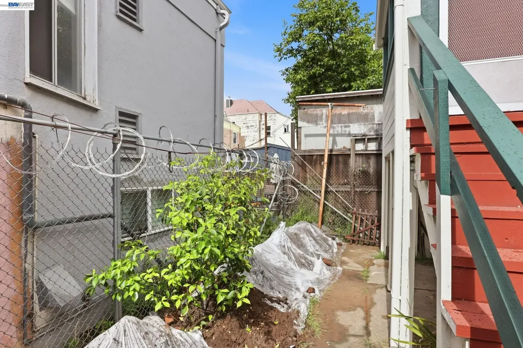 55 8th Street Oakland CA 94607