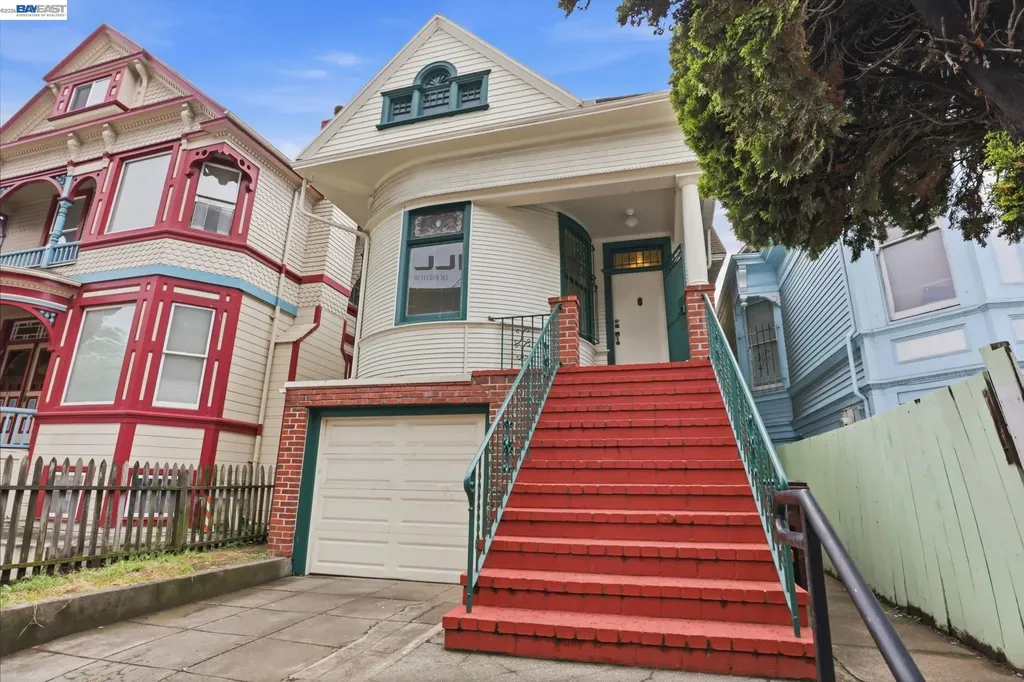 55 8th Street Oakland CA 94607