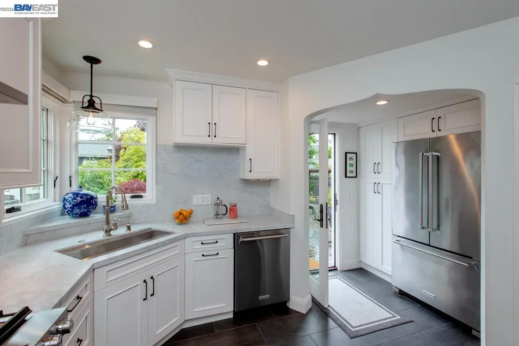 905 Del Mar Avenue Alameda CA 94501