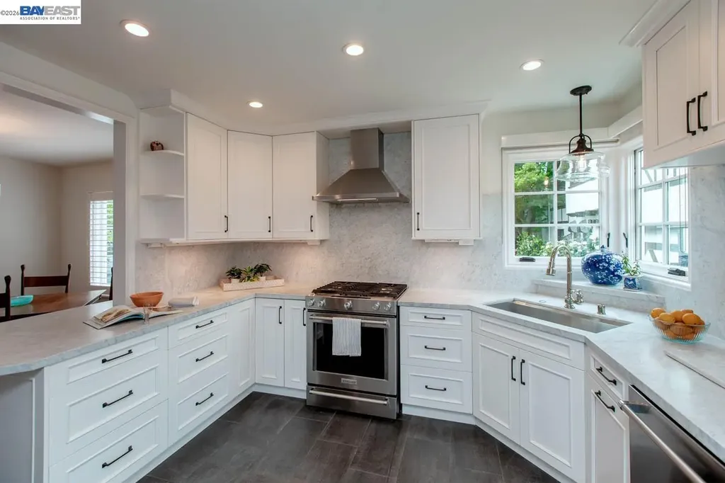 905 Del Mar Avenue Alameda CA 94501