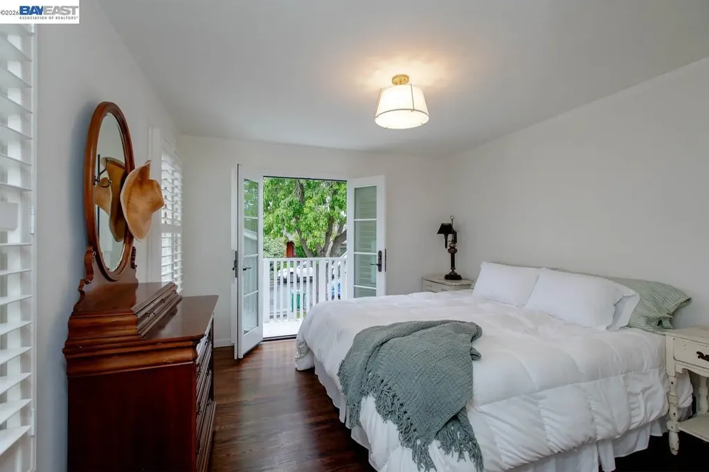 905 Del Mar Avenue Alameda CA 94501