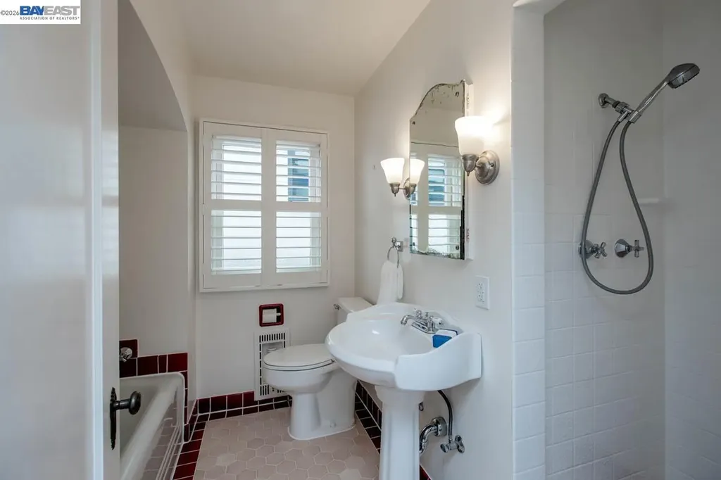 905 Del Mar Avenue Alameda CA 94501