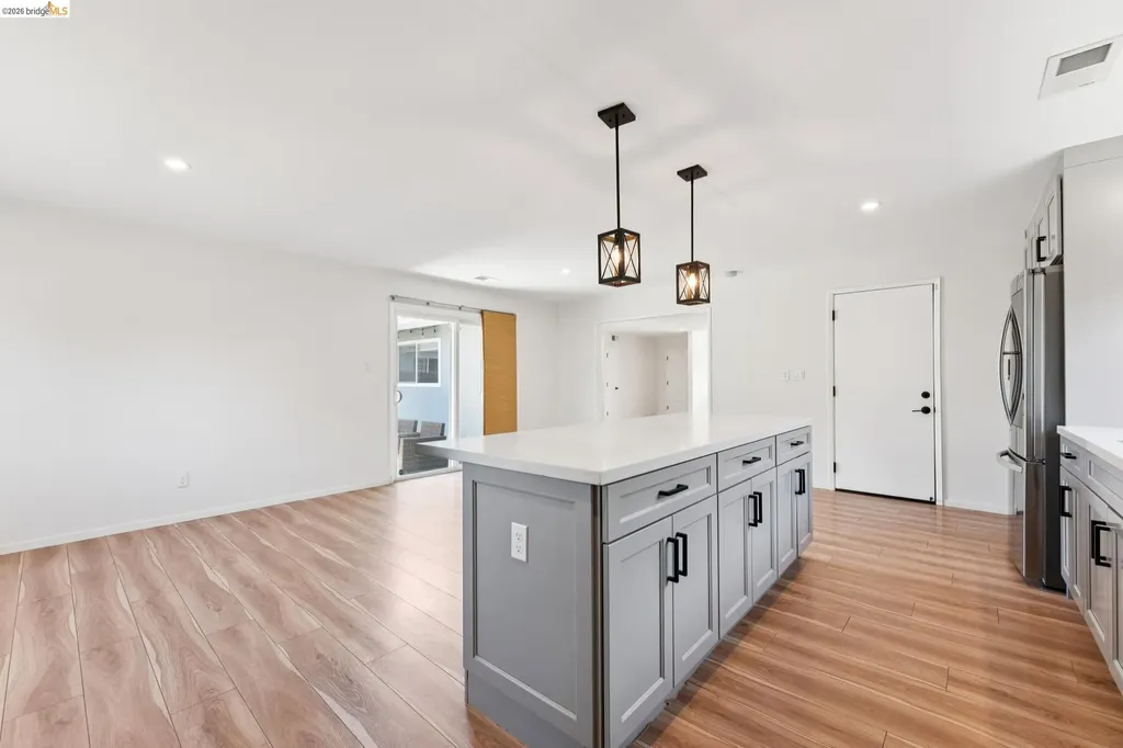 1300 Evergreen Drive Concord CA 94520