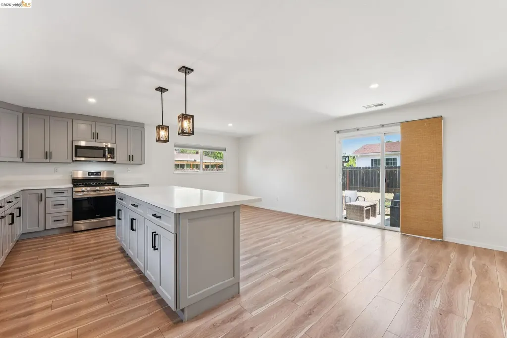 1300 Evergreen Drive Concord CA 94520