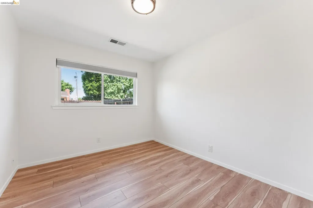 1300 Evergreen Drive Concord CA 94520