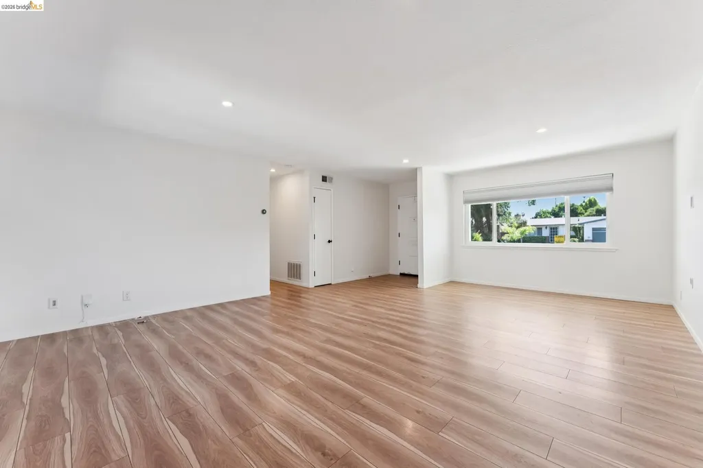 1300 Evergreen Drive Concord CA 94520