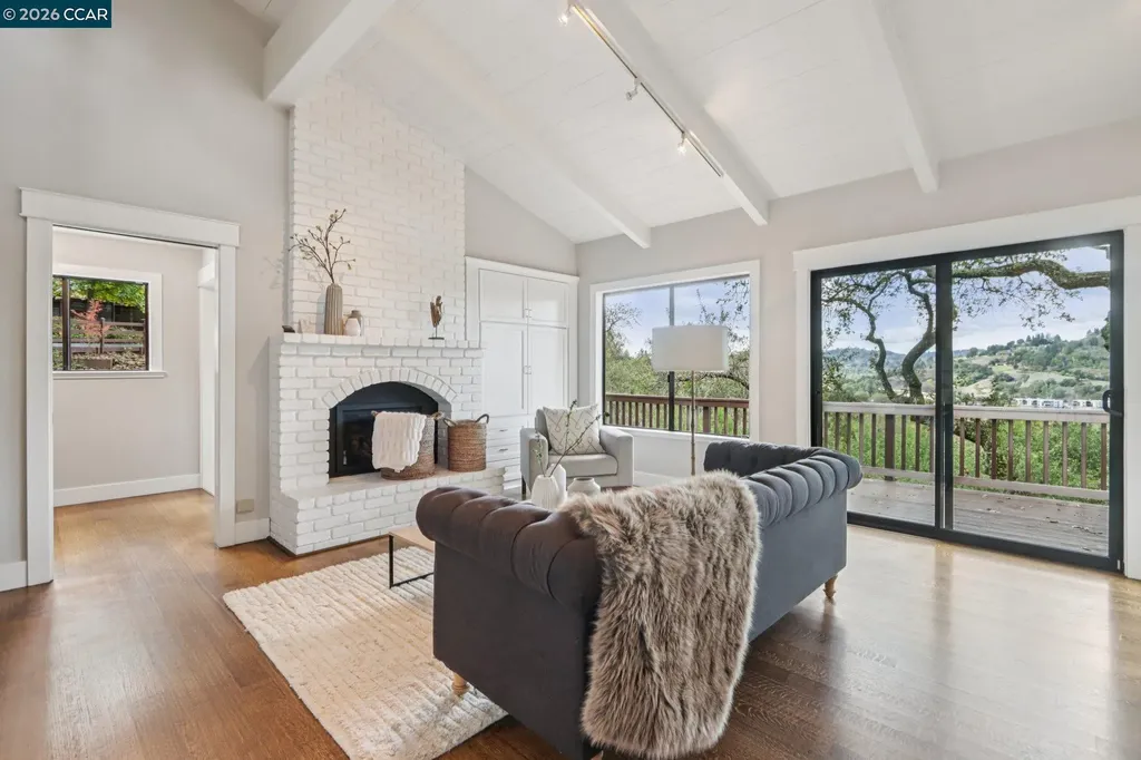 858 Mountain View Drive Lafayette CA 94549