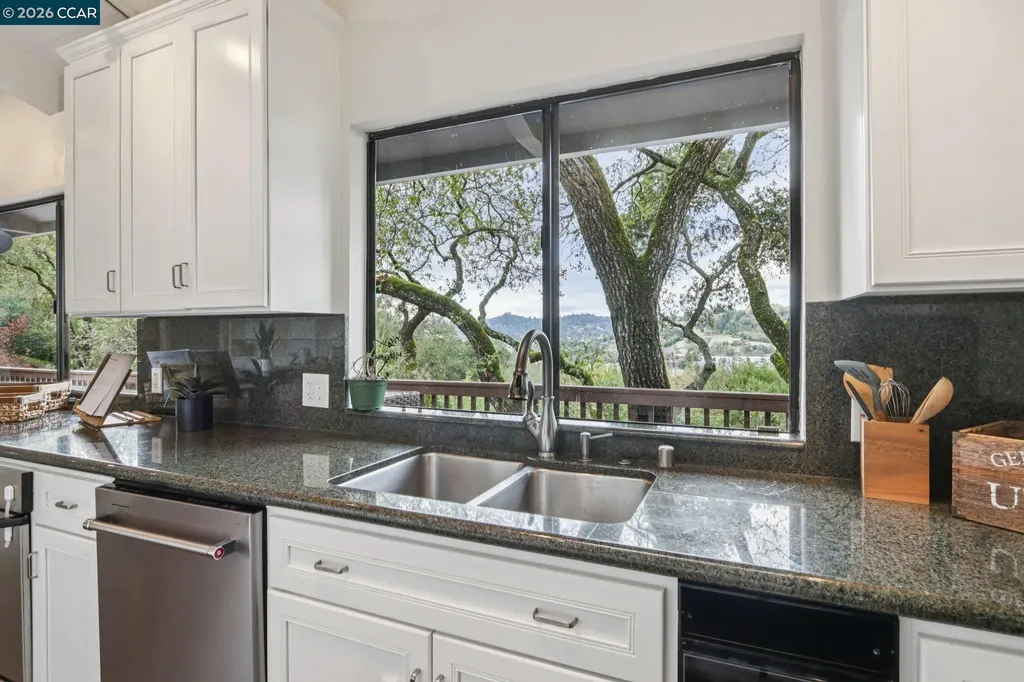 858 Mountain View Drive Lafayette CA 94549
