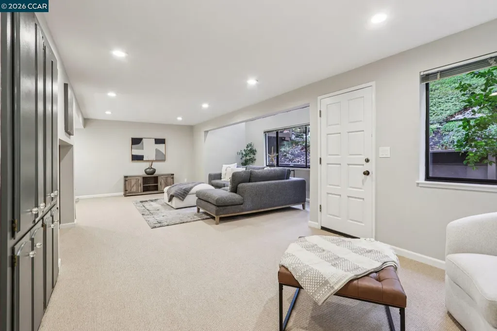 858 Mountain View Drive Lafayette CA 94549
