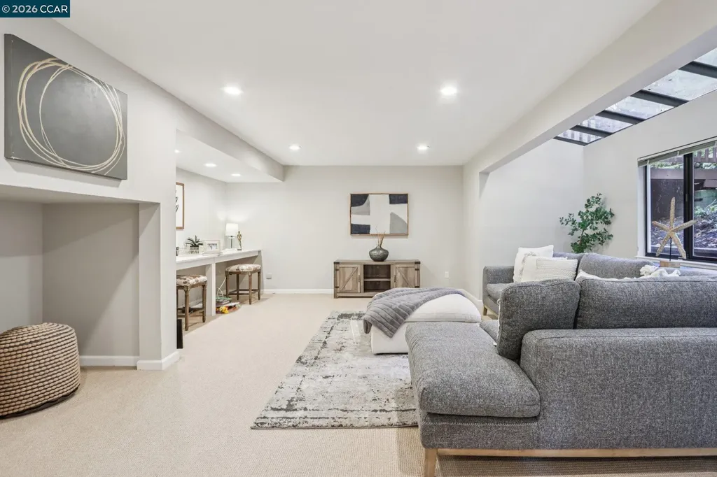 858 Mountain View Drive Lafayette CA 94549