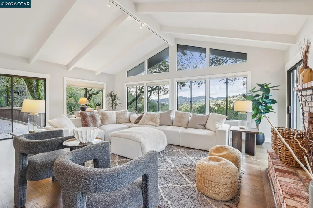 858 Mountain View Drive Lafayette CA 94549