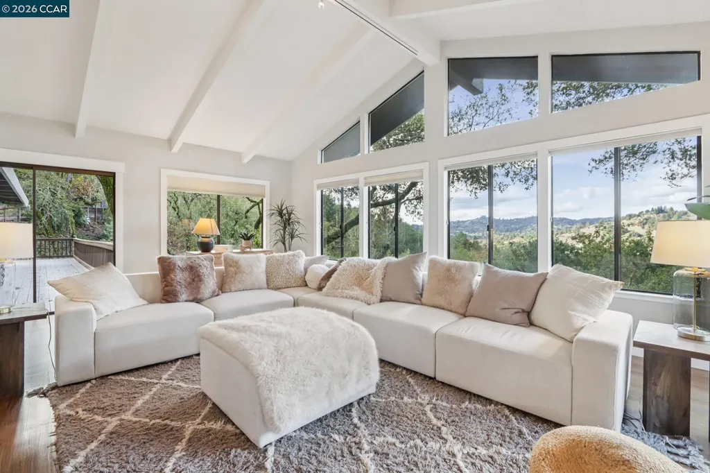 858 Mountain View Drive Lafayette CA 94549