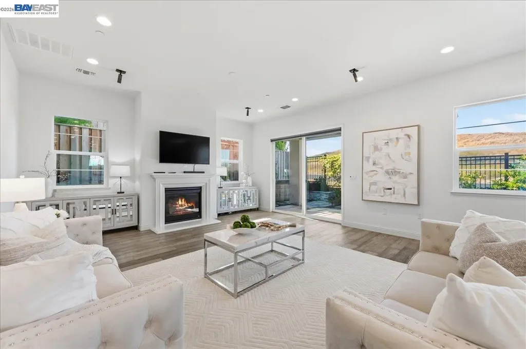 4527 Pine Mountain Way Dublin CA 94568