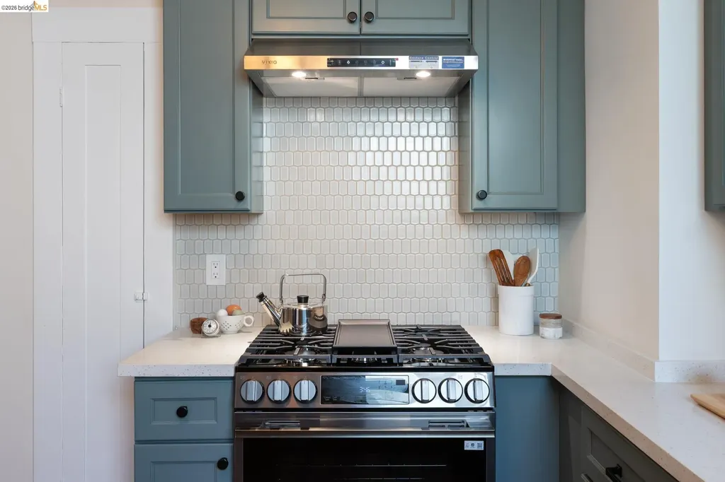 230 Ashton Avenue San Francisco CA 94112
