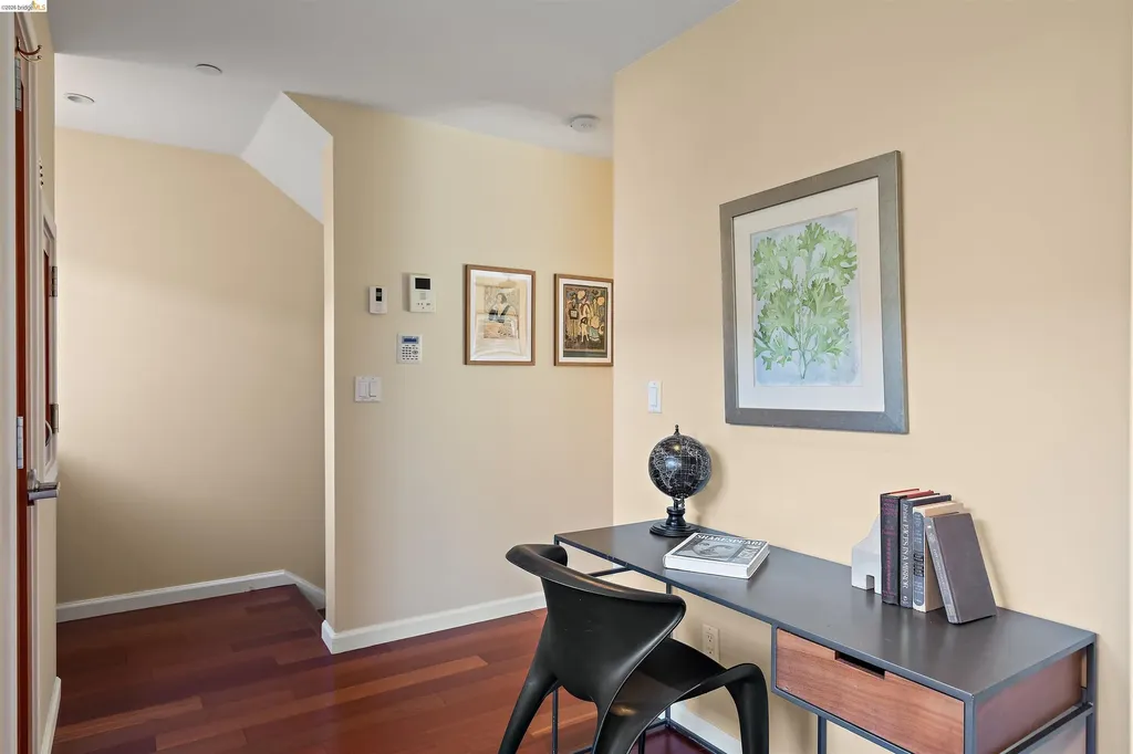 6555 Shattuck Avenue Oakland CA 94609