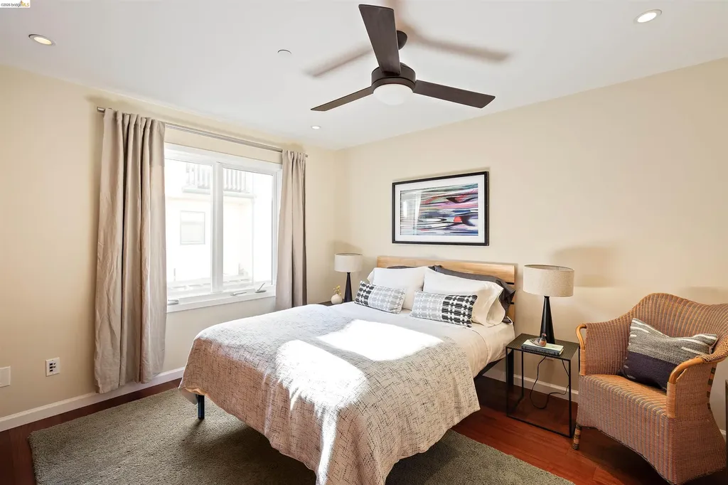 6555 Shattuck Avenue Oakland CA 94609