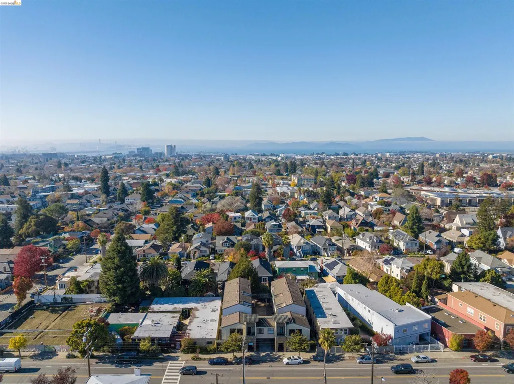 6555 Shattuck Avenue Oakland CA 94609